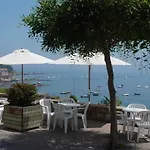 Mediterrani