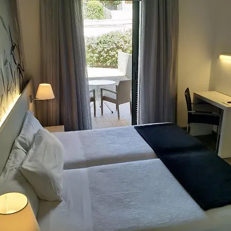 ホテル Mediterrani 3*