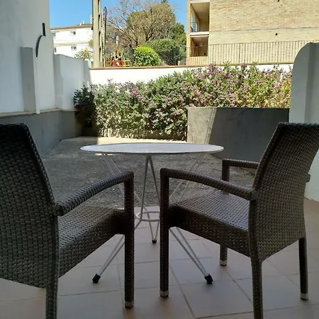 Mediterrani מלון