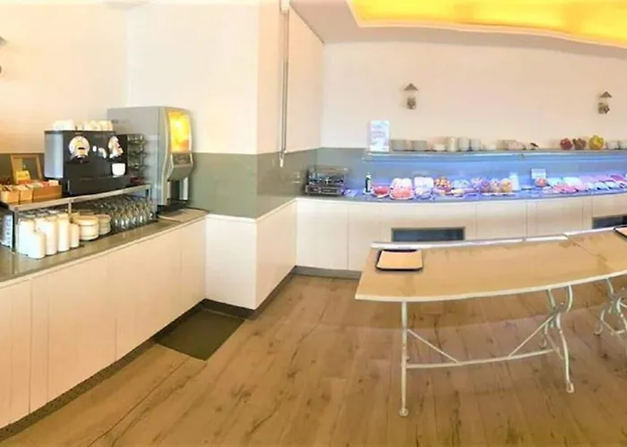 Mediterrani Hotel 3*